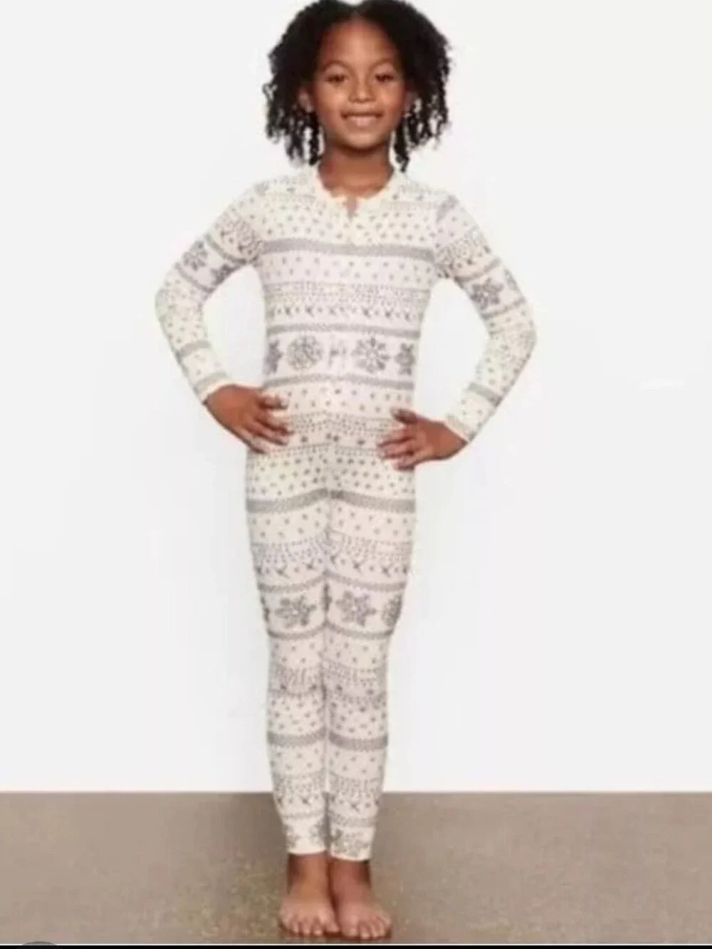 SKIMS Logo Pointelle Cream Fair Isle Kids Pajamas Size 4